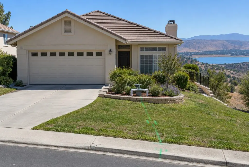 Illustration: a typical Castaic street of homes